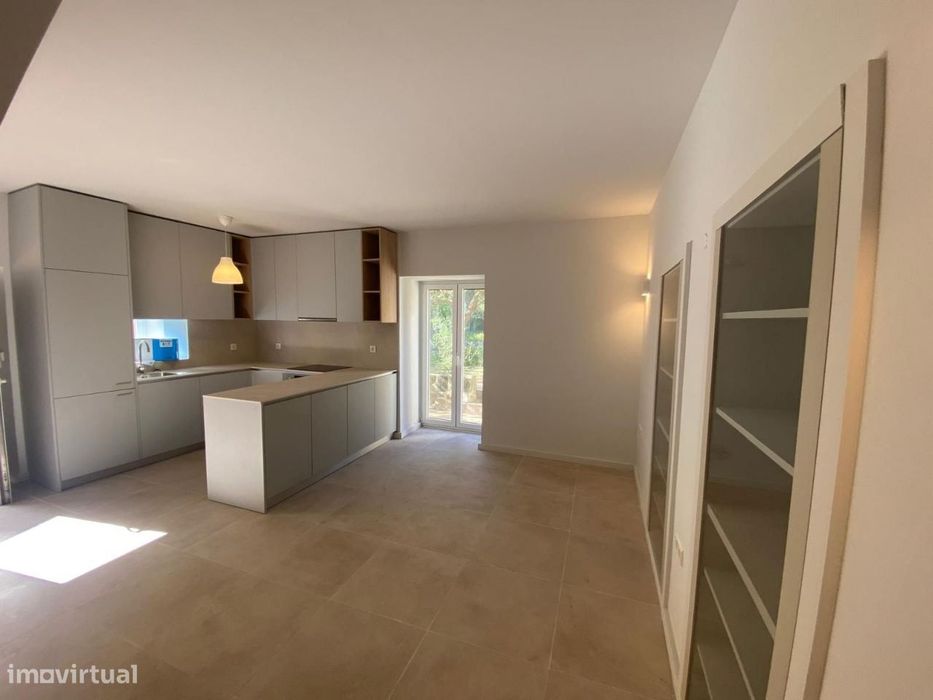 Excelente Andar Moradia T2/Renovado/Quintal/Zona Foz Velha