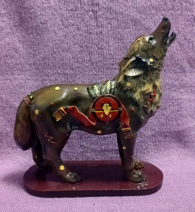 Статуэтки фарфор, фаянс