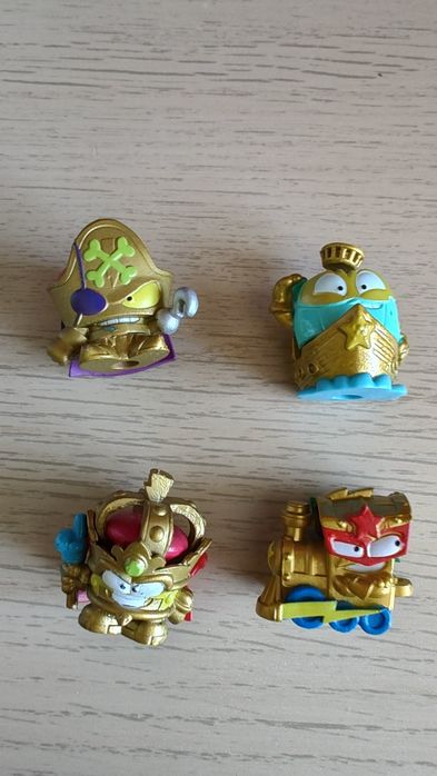 Złote figurki Super Things Mutant Battle