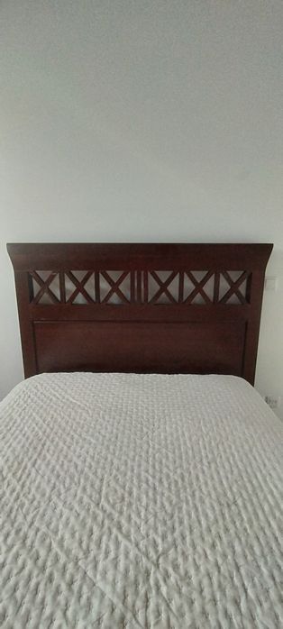 Cama madeira cerejeira Paços de Ferreira