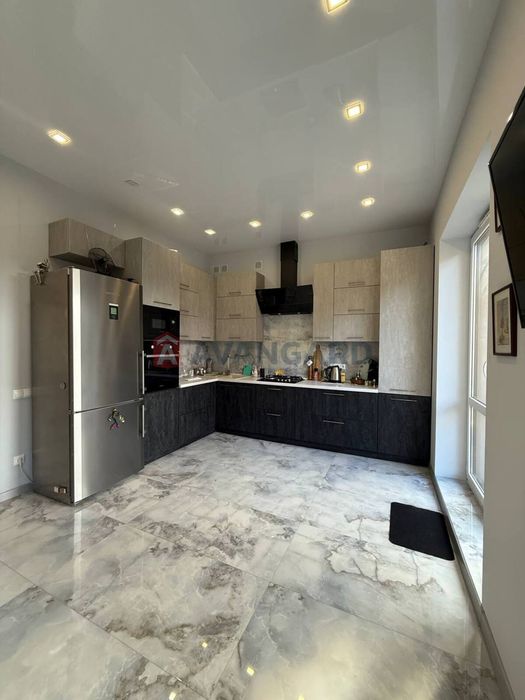 Продаж будинку в селі Конопниця