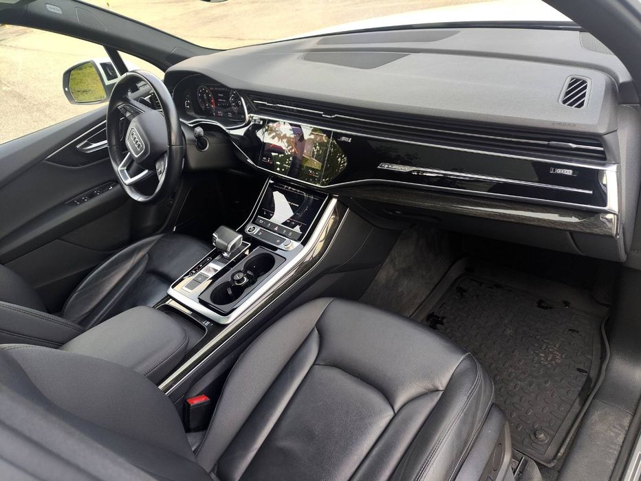 Продам власне авто Audi Q7