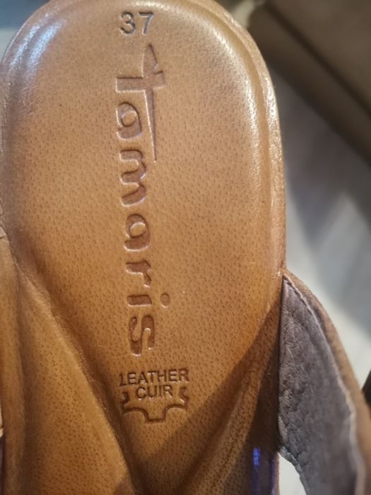 Sandały damskie Tamaris 37