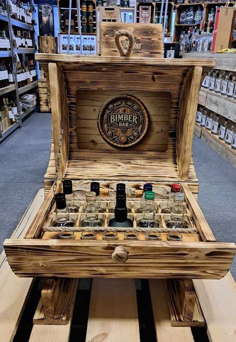 Beczka BimberBar Panoramixa Barek Beczka otwierana butelki szklanki