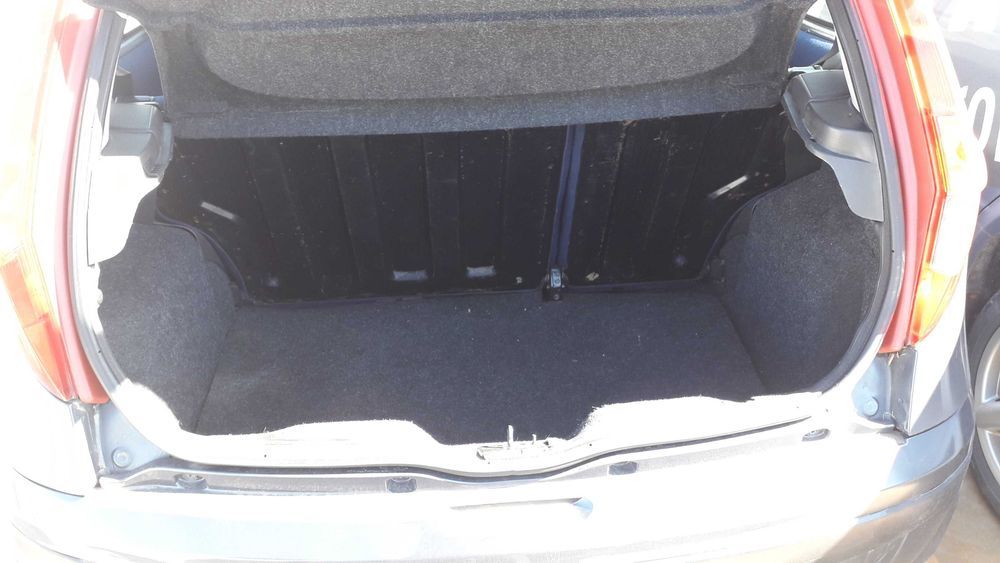 Temos para peças Fiat Punto Automático Gasolina