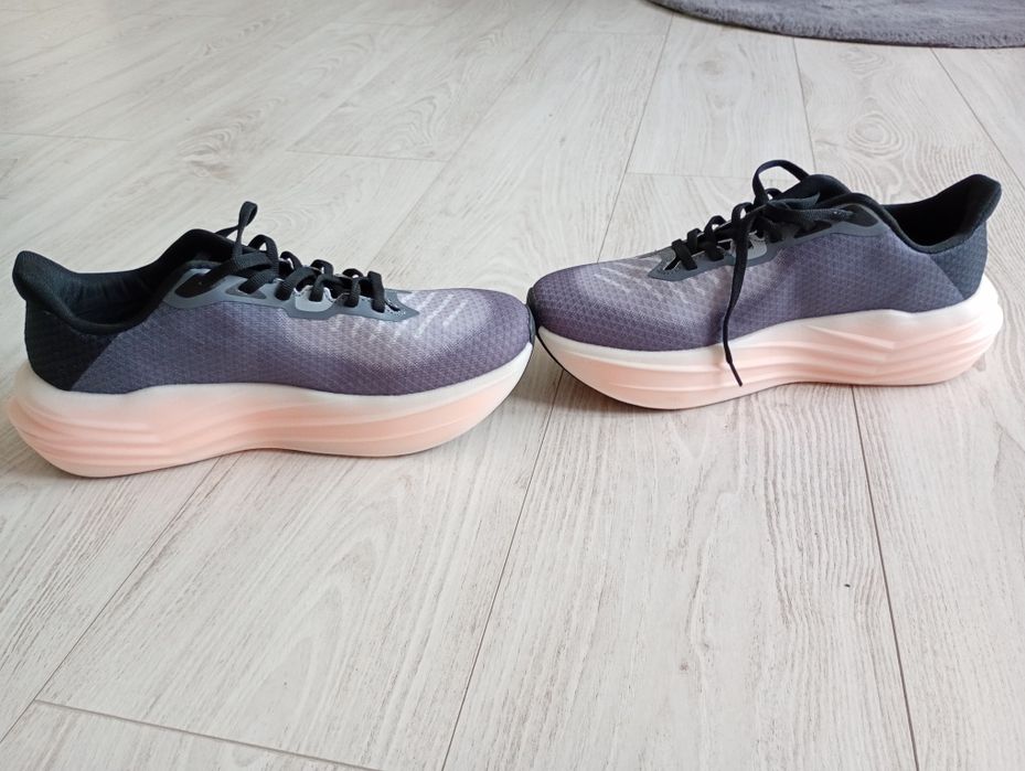 Nowe buty do biegania r.45