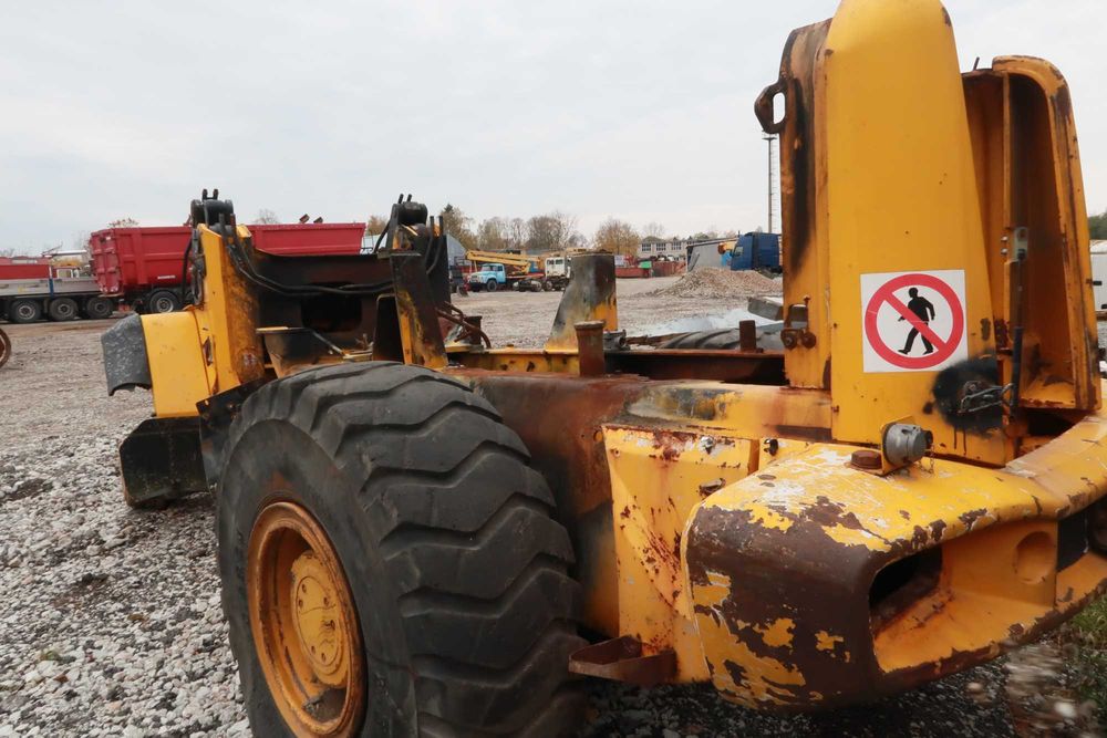 Rama, osie, hydraulika do JCB 42600L.