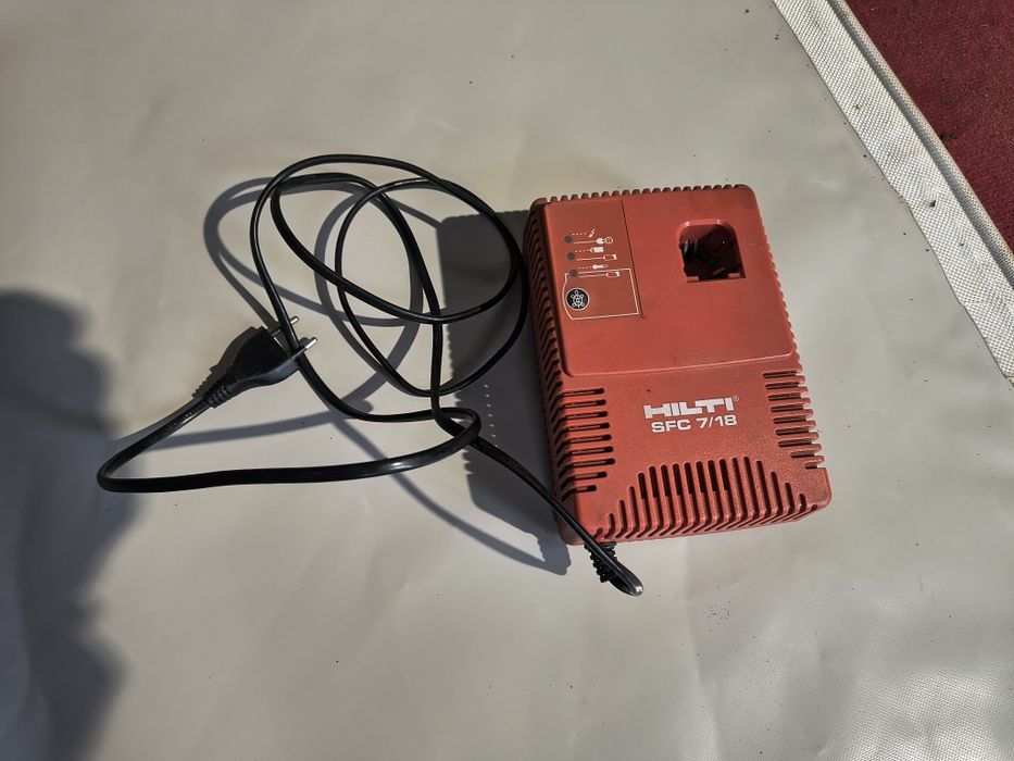 Ładowarka Hilti SFC 7/18