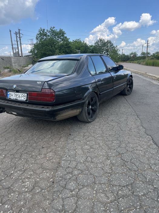 Продам BMW e32 m30b30