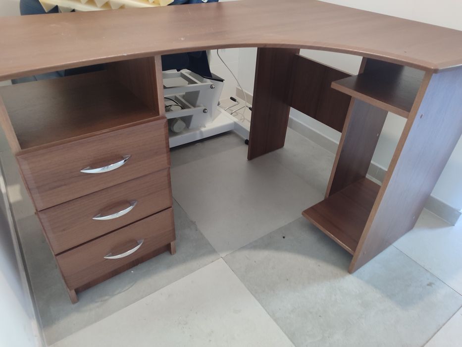 Стіл комп'ютерний офісний, МДФ+ДСП