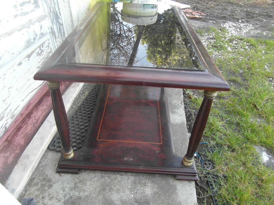 Mesa de apoio para restaurar