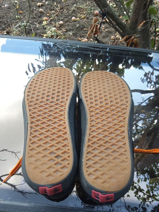 Продам замшевые кеды кроссоввки vans 42 размер