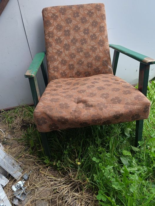 Fotel PRL do renowacji