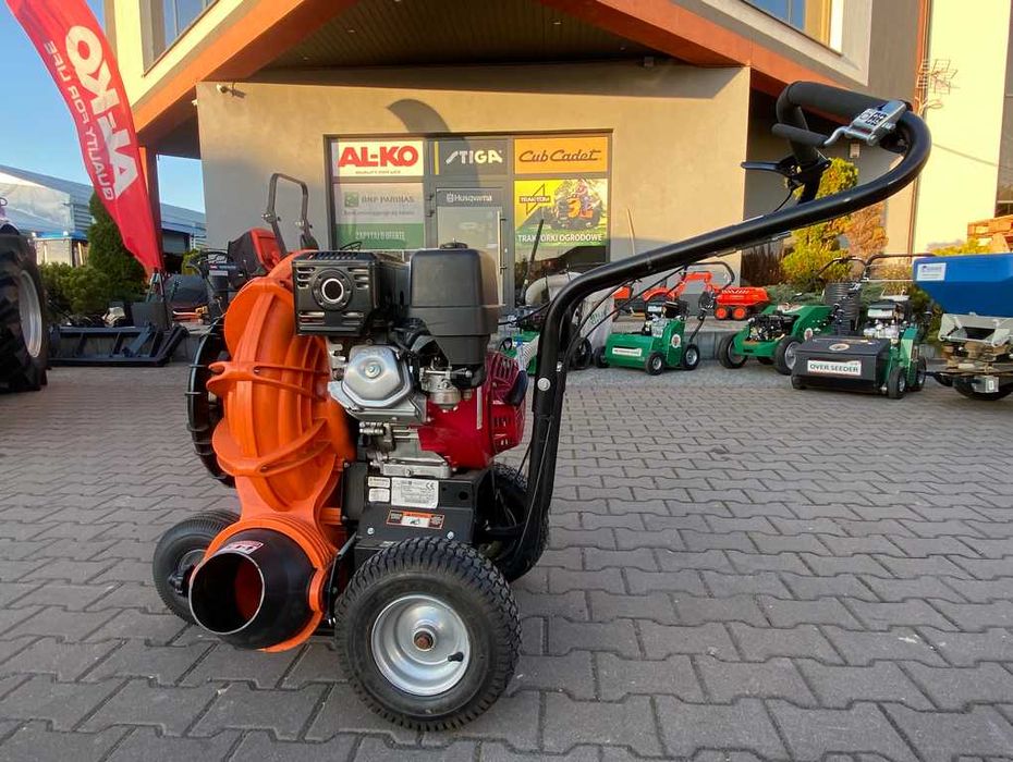 Dmuchawa do liści z napędem Billy Goat F1302SPH