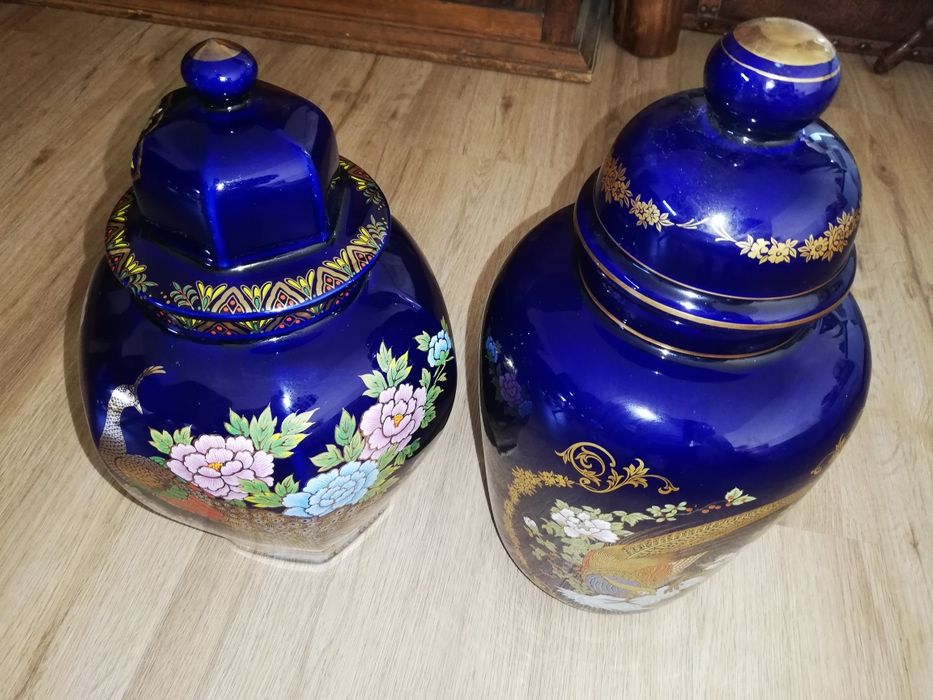 2 jarras japonêsas em porcelana