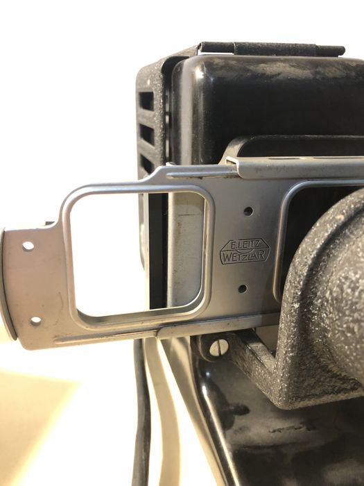 Projetor de Slides antigo Leitz