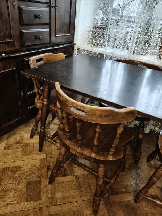 PRL  Bonanza stół cztery krzesła  razem lub osobno do renowacji