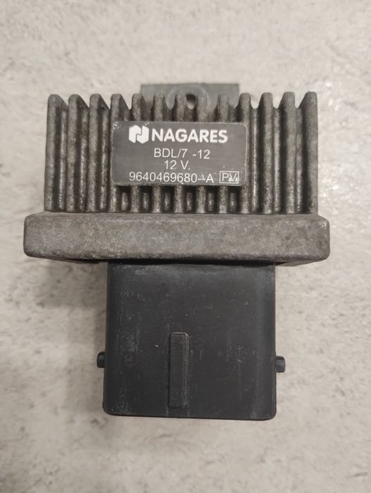 Реллє свічок накалу