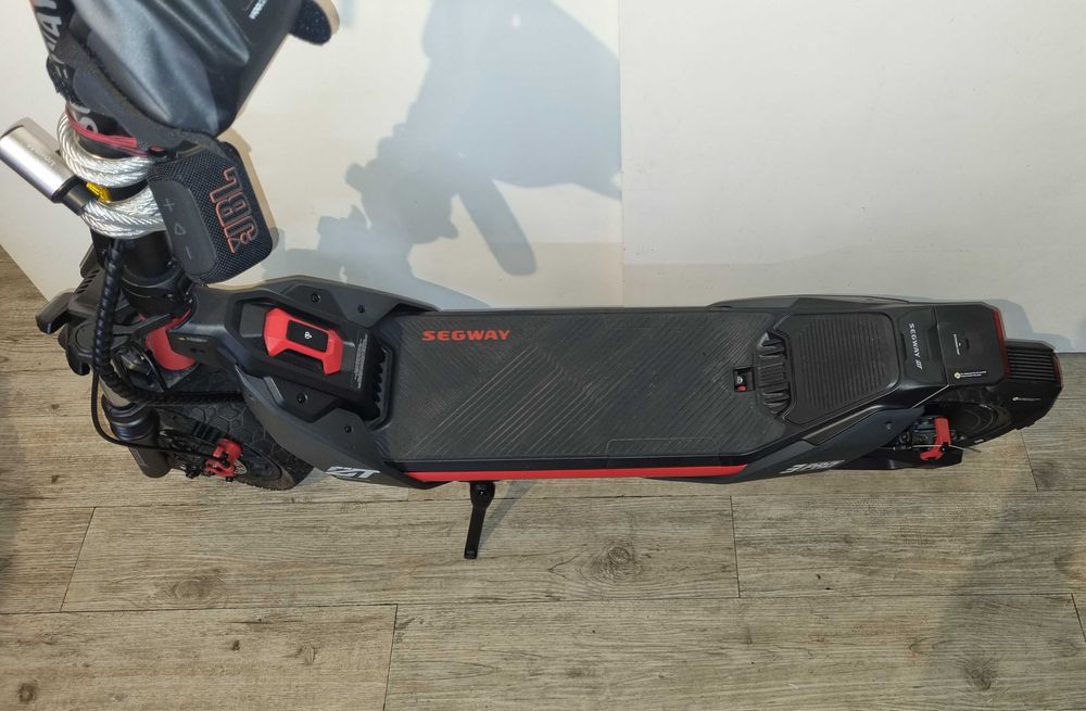 Trotinete Segway ZT3 Pro