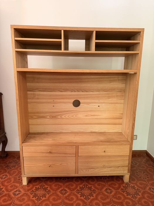Movel de madeira para a TV