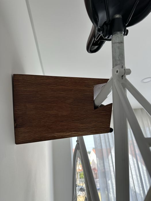 Bicicleta restaurada para decoração