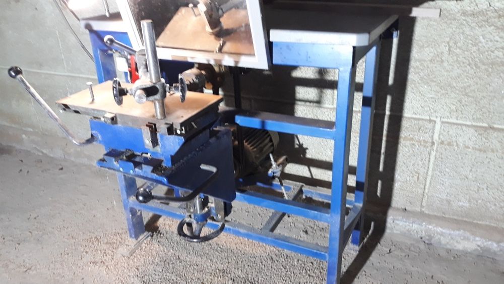 Долбёжка. Сверлильно-пазовальный станок.  Деревообробний верстат