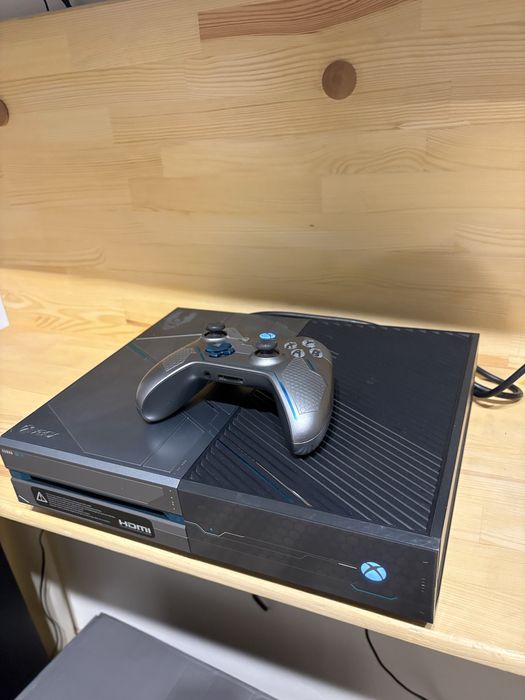 Xbox One . Лімітований