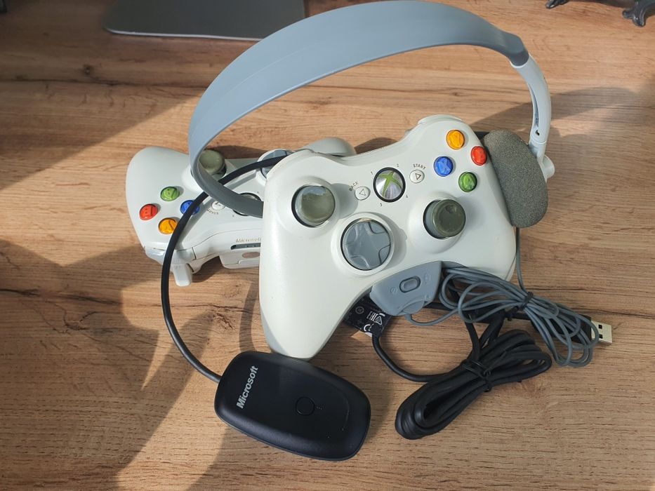 Джойстики xbox 360  навушник