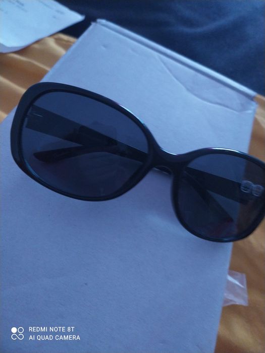 Oculos de sol, novos.
