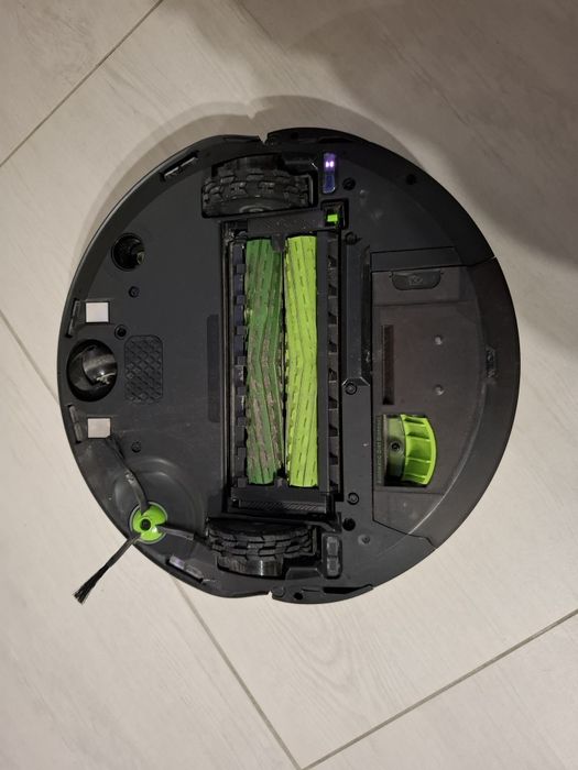 Robot sprzątający Romba combo j7