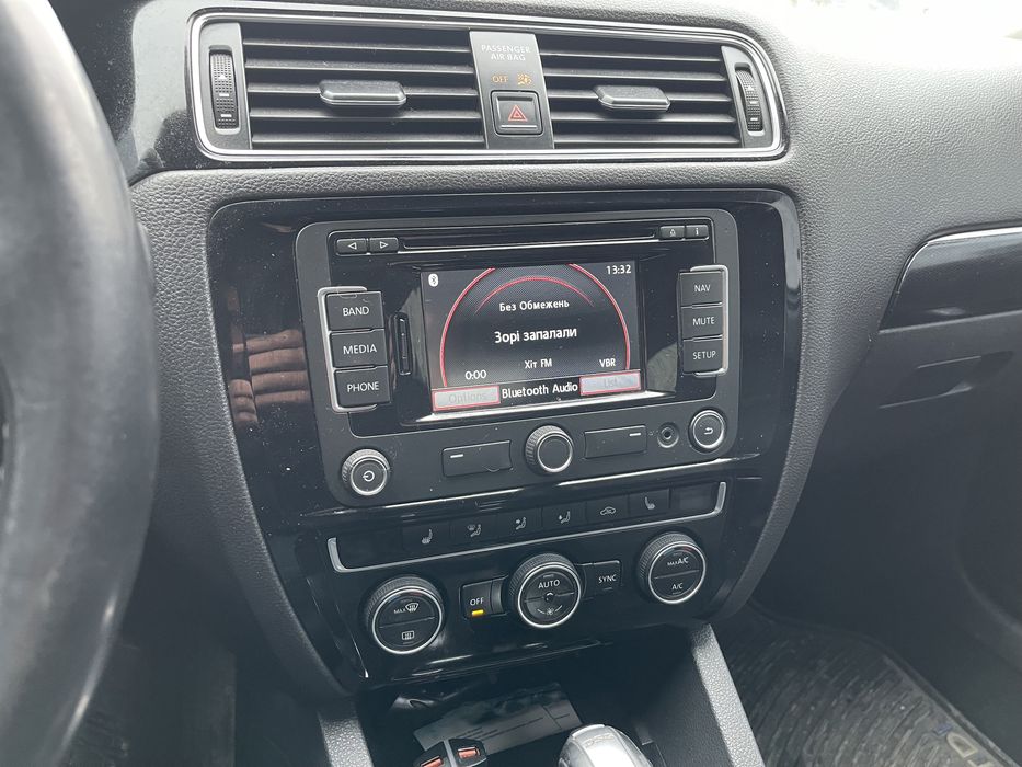 Volkswagen JETTA комплектация SEL год выпуска 2015