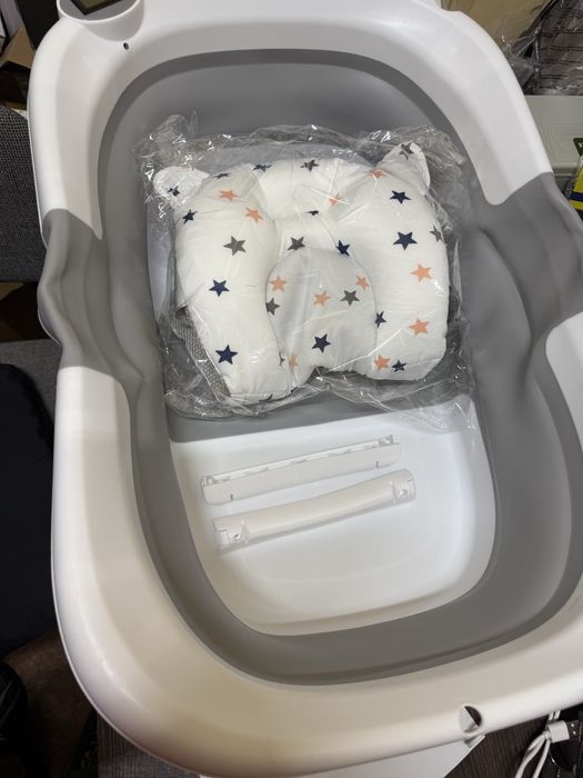 Wanienka COMPACT składana z elektronicznym termometrem i poduszką