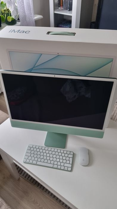 Komputer Apple iMac 24" M1 8 GB 256 GB SSD