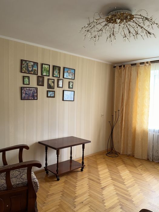 2-к кв, вул. Лесі Українки, м.Бережани (від власника)