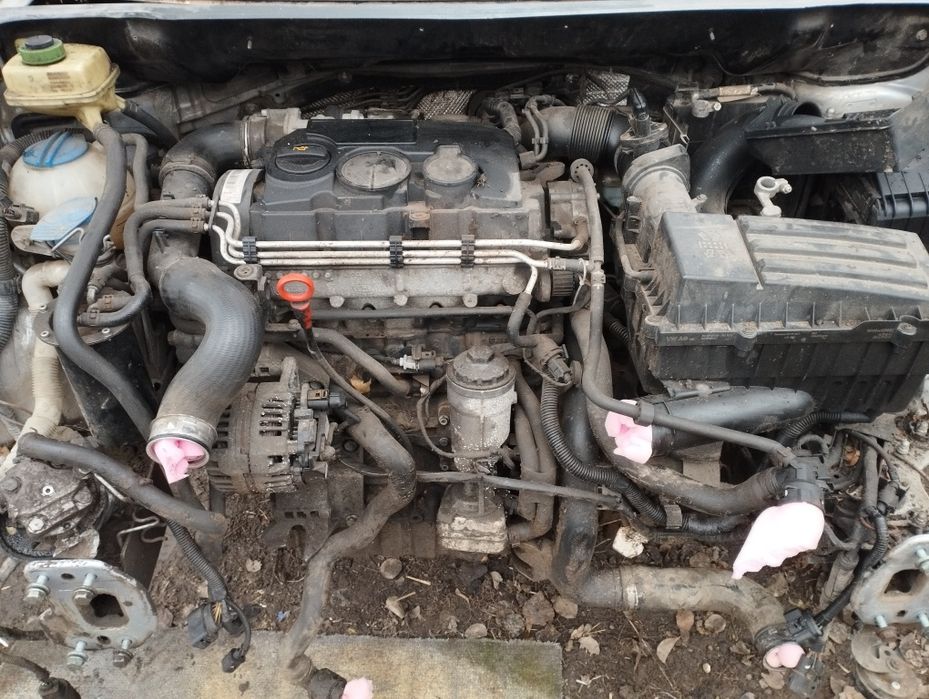 Стікло Фольксваген Кадді-Тоуран