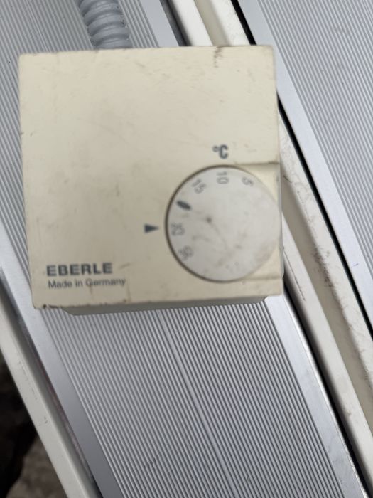 Продам стельові обігрівчі  BILUX  8шт ціна за шт.  2 терморегулятора в подарунок