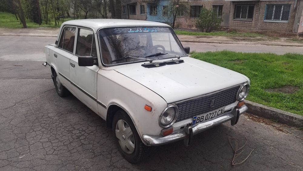 Продам ваз 21011..