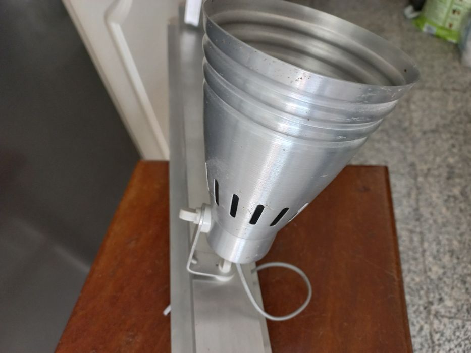 Candeeiro Ikea com 3 focos