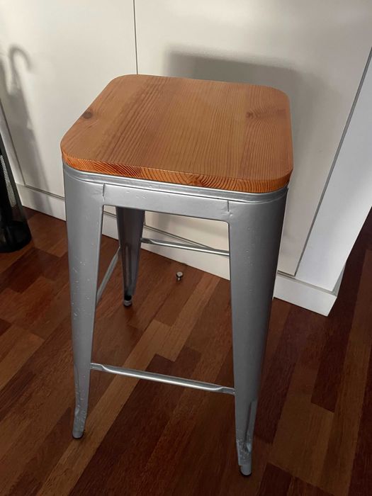 Bancos Altos (2 unidades)