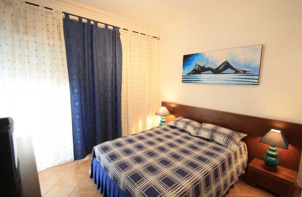 Apartamento T2 a 50 metros da praia com vista mar