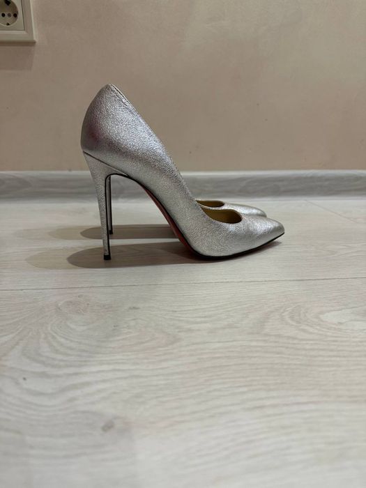 Туфлі бренду Pier Lucci