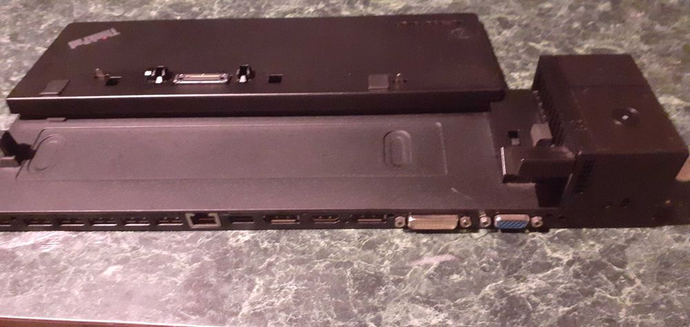 Lenowo ThinkPad -stacja ładowania -sprawna