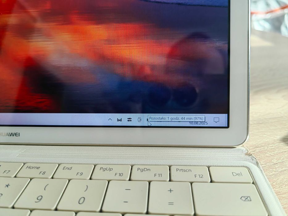 Huawei MateBook laptop tablet Windows