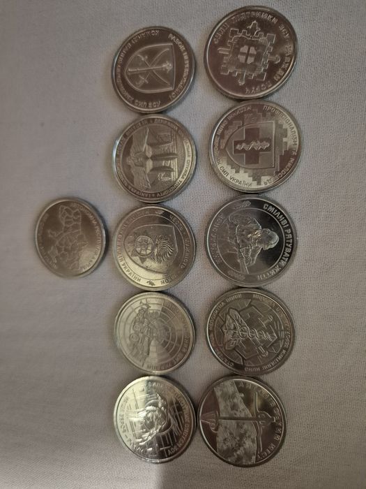Обмен монет для коллекции.