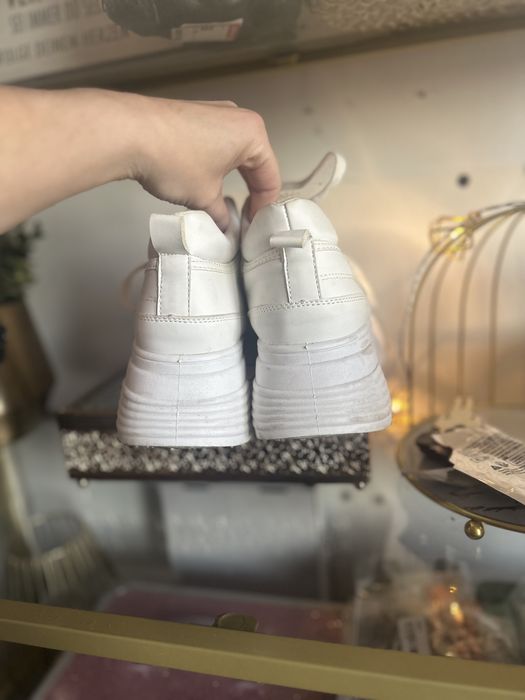 Buty sportowe, rozmiar 39 założone raz