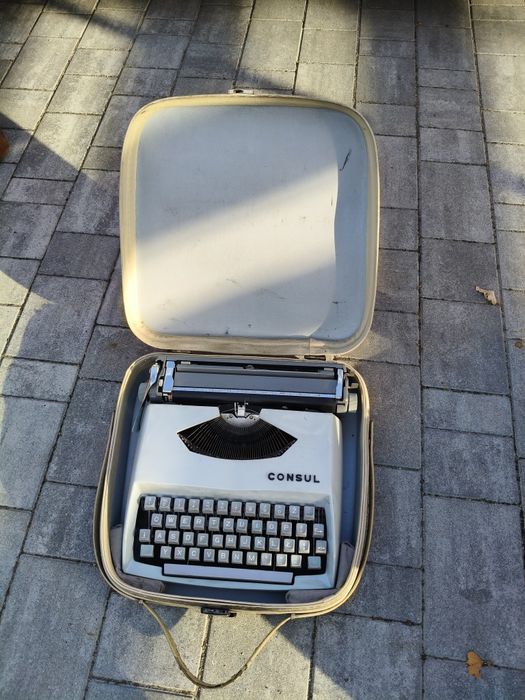Zestaw maszyn do pisania hermes 3000 underwood