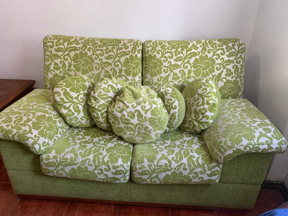 Sofá cor verde 2 lugares