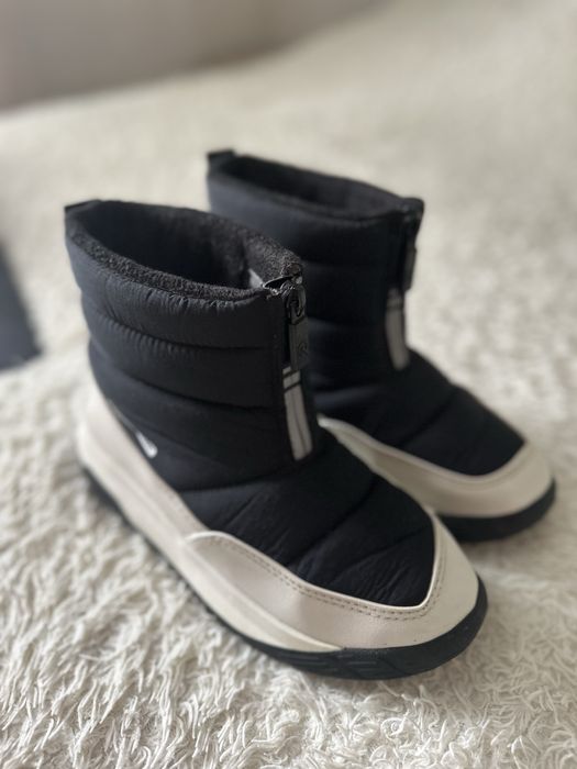 Зимові ботінки Zara 38,в ідеалі