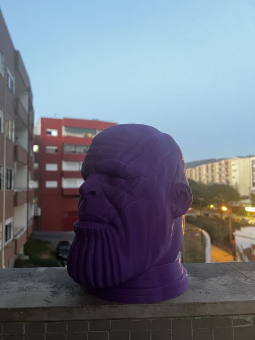 Suporte para fones (Thanos)