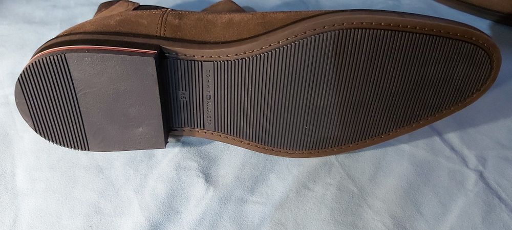 Tommy Hilfiger sztyblety 45 Suede Chelsea skórzane wygodne brązowe